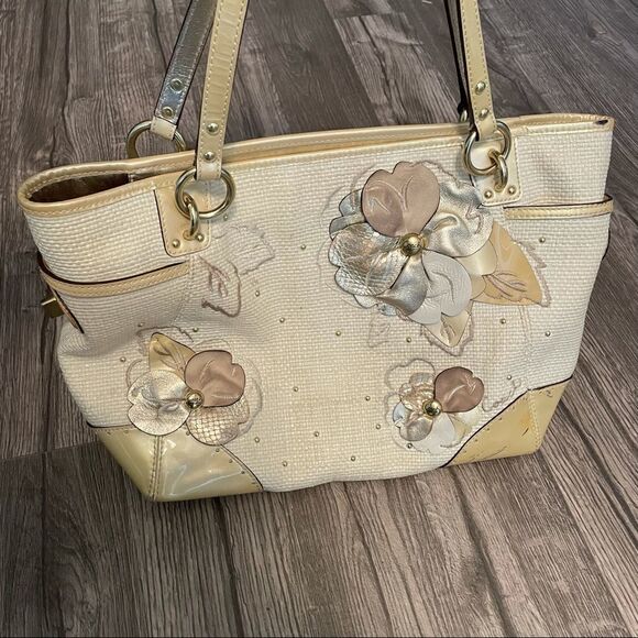 COACH Limited Edition Hamptons Floral Straw Bag 98 - Picture 2 of 14